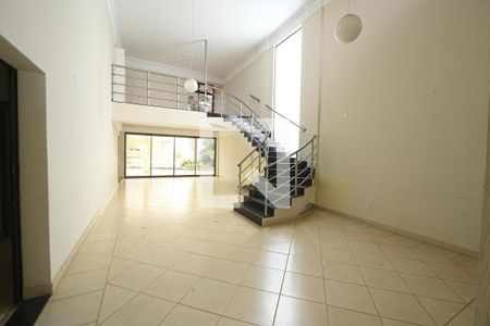 Sala de casa para alugar com 5 quartos, 600m² em Setor Bueno, Goiânia