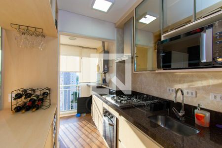 Cozinha de apartamento para alugar com 1 quarto, 58m² em Jardim Ibitirama, São Paulo