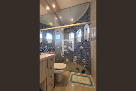 Casa à venda com 247m², 3 quartos e 5 vagasBanheiro da suíte