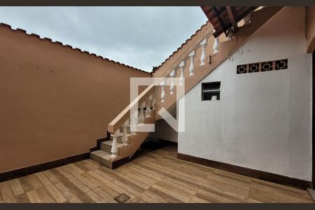 Casa à venda com 247m², 3 quartos e 5 vagasQuintal 2