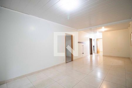 Sala de casa para alugar com 4 quartos, 190m² em Setor Urias Magalhães, Goiânia