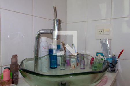 Apartamento à venda com 54m², 2 quartos e 1 vagaBanheiro da Suíte 1