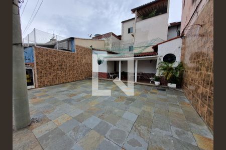 Casa para alugar com 46m², 2 quartos e sem vagaÁrea comum - Salão de festas
