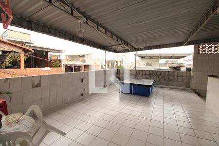 Casa para alugar com 46m², 2 quartos e sem vagaTerraço