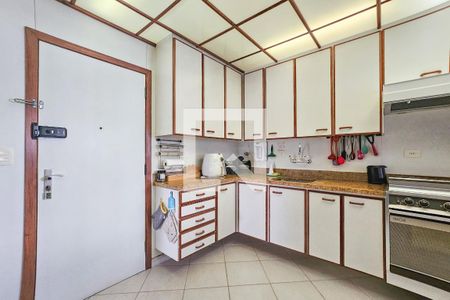 Apartamento para alugar com 170m², 3 quartos e 4 vagasCozinha