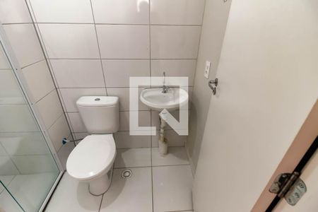 Banheiro de apartamento para alugar com 2 quartos, 42m² em Vila Plana, São Paulo