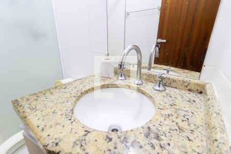 Casa à venda com 86m², 2 quartos e 2 vagasBanheiro