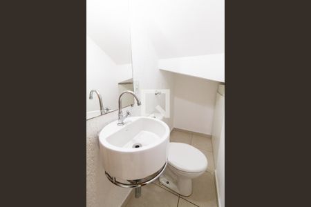 Casa à venda com 86m², 2 quartos e 2 vagasBanheiro