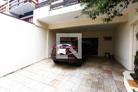 Casa à venda com 308m², 3 quartos e 4 vagas Casa à venda com 308m², 3 quartos e 4 vagasGaragem