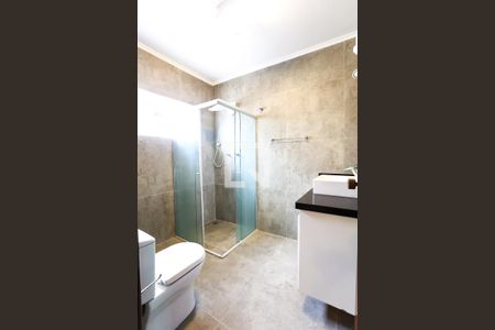 Casa à venda com 308m², 3 quartos e 4 vagas Casa à venda com 308m², 3 quartos e 4 vagasBanheiro da Suíte 1