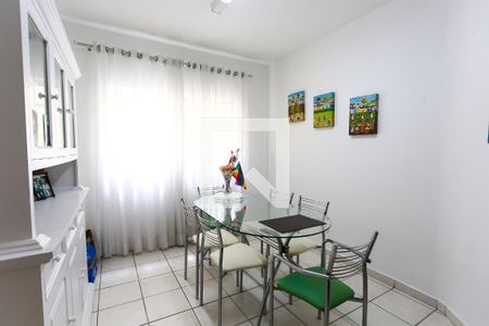 Casa à venda com 308m², 3 quartos e 4 vagas Casa à venda com 308m², 3 quartos e 4 vagascopa