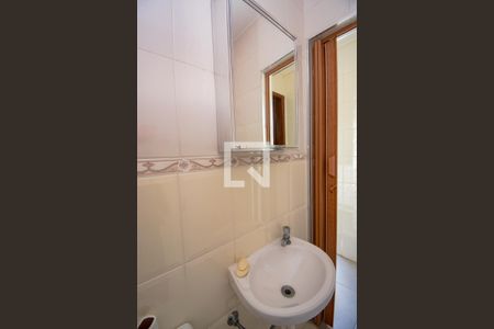 Casa à venda com 160m², 3 quartos e 4 vagas Casa à venda com 160m², 3 quartos e 4 vagasBanheiro de Serviço