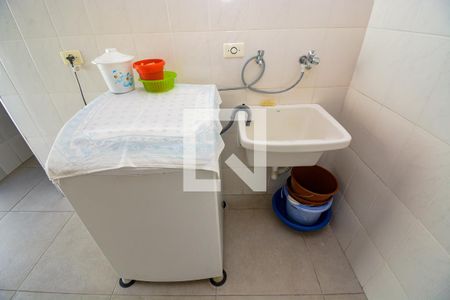 Casa à venda com 160m², 3 quartos e 4 vagas Casa à venda com 160m², 3 quartos e 4 vagasÁrea de Serviço - 2