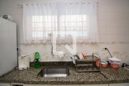 Casa à venda com 160m², 3 quartos e 4 vagas Casa à venda com 160m², 3 quartos e 4 vagasCozinha