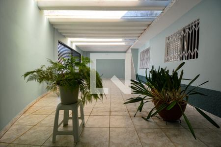 Casa à venda com 160m², 3 quartos e 4 vagas Casa à venda com 160m², 3 quartos e 4 vagasGaragem