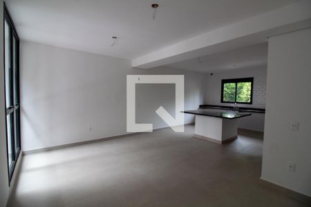 Sala de casa à venda com 3 quartos, 217m² em Brooklin Novo, São Paulo