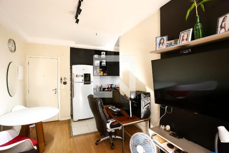 Sala  de apartamento para alugar com 2 quartos, 54m² em Jardim Irapua, Taboão da Serra