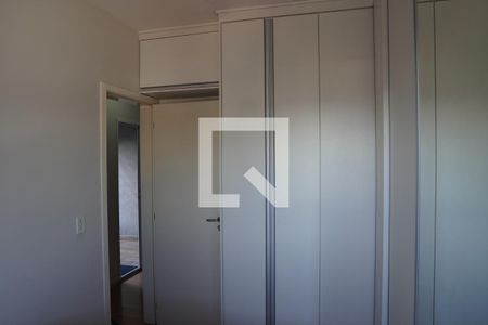 Quarto de apartamento para alugar com 2 quartos, 54m² em Jardim Irapua, Taboão da Serra