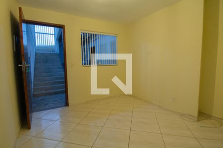 Sala  de kitnet/studio para alugar com 1 quarto, 45m² em Vargem Pequena, Rio de Janeiro