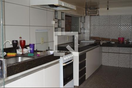 Cozinha de casa à venda com 1 quarto, 100m² em Chácara Contagem, Contagem