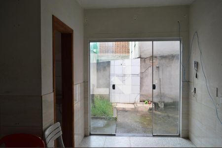 Quarto suíte de casa à venda com 1 quarto, 100m² em Chácara Contagem, Contagem