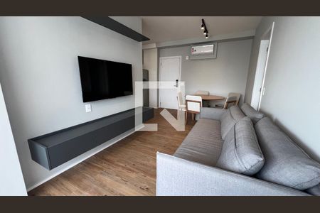 Sala de TV de apartamento para alugar com 1 quarto, 47m² em Pinheiros, São Paulo