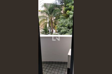 Apartamento à venda com 67m², 3 quartos e 1 vaga Apartamento à venda com 67m², 3 quartos e 1 vagaVista da Sacada