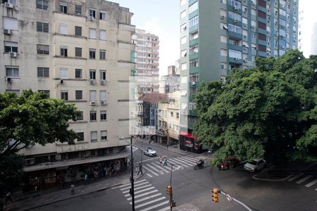 Quarto 1 Vista de apartamento para alugar com 2 quartos, 51m² em Centro Histórico, Porto Alegre