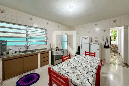 Casa para alugar com 125m², 2 quartos e 1 vaga Casa para alugar com 125m², 2 quartos e 1 vagaCozinha