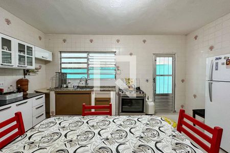 Casa para alugar com 125m², 2 quartos e 1 vaga Casa para alugar com 125m², 2 quartos e 1 vagaCozinha