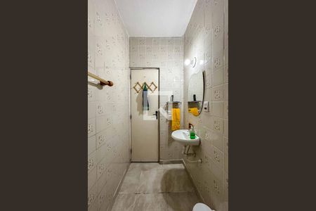 Casa para alugar com 125m², 2 quartos e 1 vaga Casa para alugar com 125m², 2 quartos e 1 vagaBanheiro 2