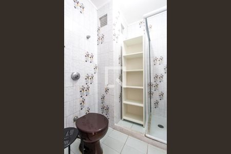Apartamento à venda com 58m², 2 quartos e sem vaga Apartamento à venda com 58m², 2 quartos e sem vagaBanheiro social