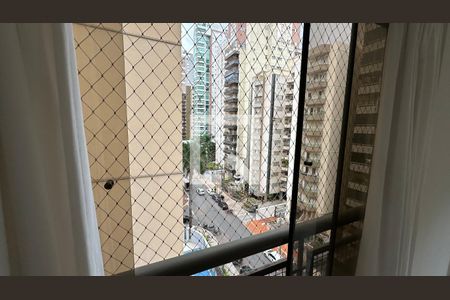Vista de apartamento para alugar com 3 quartos, 117m² em Setor Bueno, Goiânia