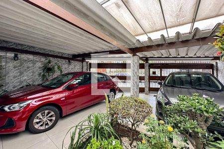 Casa para alugar com 430m², 5 quartos e 3 vagas Casa para alugar com 430m², 5 quartos e 3 vagasGaragem