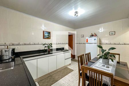 Casa para alugar com 430m², 5 quartos e 3 vagas Casa para alugar com 430m², 5 quartos e 3 vagasCozinha