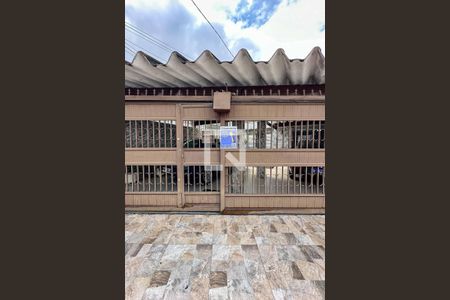 Casa para alugar com 430m², 5 quartos e 3 vagas Casa para alugar com 430m², 5 quartos e 3 vagasPlaquinha