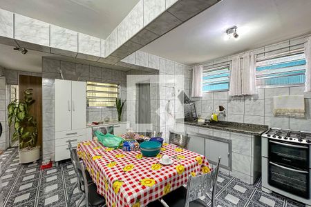 Casa para alugar com 430m², 5 quartos e 3 vagas Casa para alugar com 430m², 5 quartos e 3 vagasCozinha