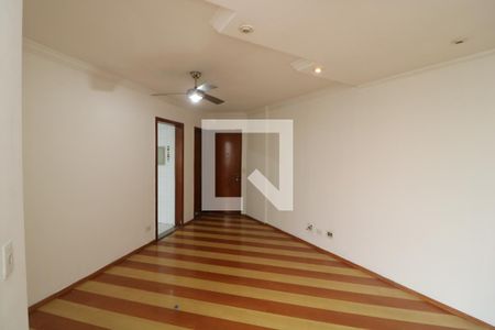 Sala de apartamento para alugar com 3 quartos, 67m² em Jardim Vila Formosa, São Paulo
