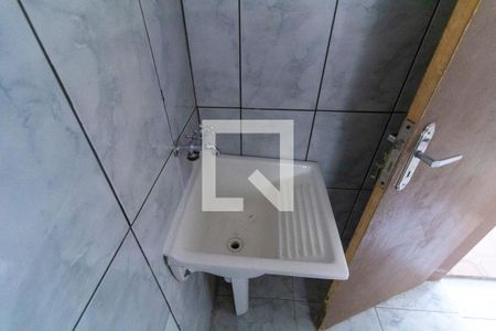 Casa para alugar com 30m², 1 quarto e sem vagaÁrea de Serviço