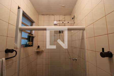 Casa à venda com 130m², 4 quartos e 2 vagasBanheiro 2