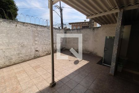 Casa à venda com 130m², 4 quartos e 2 vagasÁrea de Serviço 2