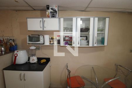 Casa à venda com 130m², 4 quartos e 2 vagasCozinha 2