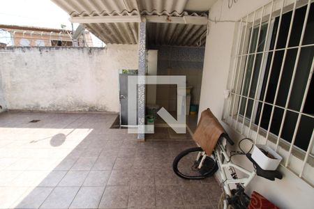 Casa à venda com 130m², 4 quartos e 2 vagasÁrea de Serviço 2