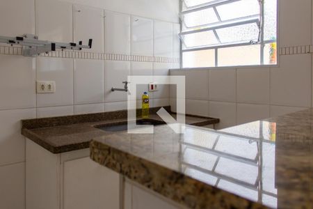 Cozinha de kitnet/studio para alugar com 1 quarto, 24m² em Pompeia, São Paulo