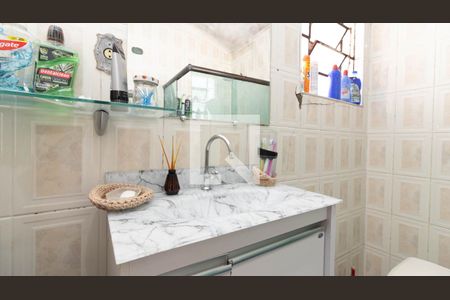 Casa à venda com 175m², 2 quartos e 2 vagasBanheiro