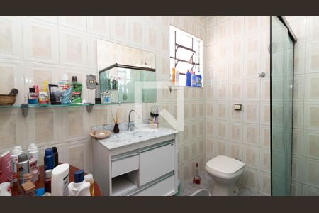 Casa à venda com 175m², 2 quartos e 2 vagasBanheiro