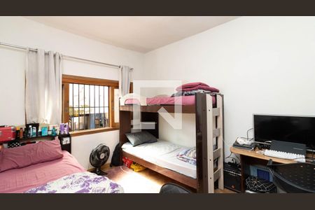 Quarto 2 de casa à venda com 2 quartos, 175m² em Vila Domitila, São Paulo