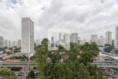 Apartamento à venda com 67m², 2 quartos e 1 vaga Apartamento à venda com 67m², 2 quartos e 1 vagaVista da Varanda da Sala
