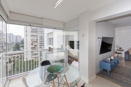 Apartamento à venda com 67m², 2 quartos e 1 vaga Apartamento à venda com 67m², 2 quartos e 1 vagaVaranda da Sala