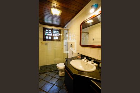 Banheiro 1 de casa de condomínio à venda com 4 quartos, 350m² em Itaipu, Niterói
